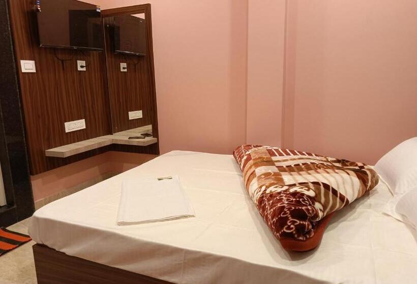 膳宿费 O Uttara Residency