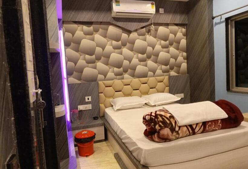 ペンション O Uttara Residency