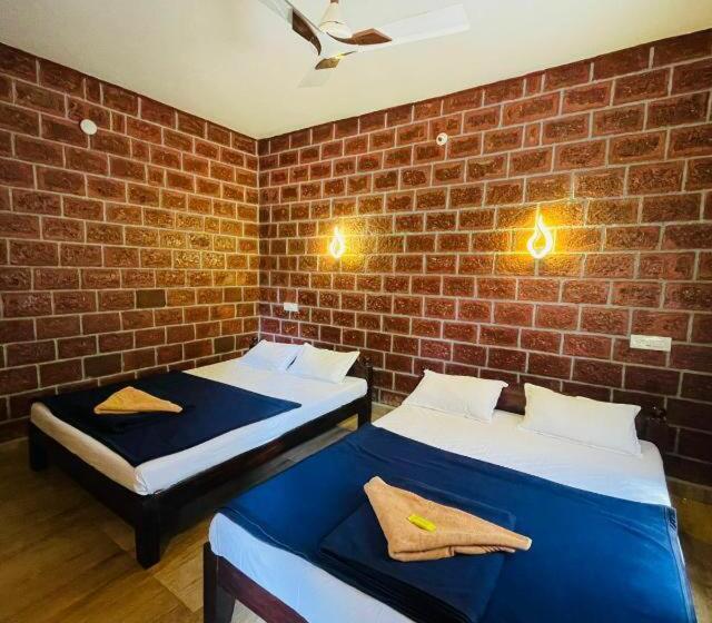 אתר נופש Dandeli Kali River Stay