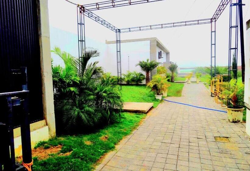 The Kalyaneshwar Dixit Hotels & Resorts