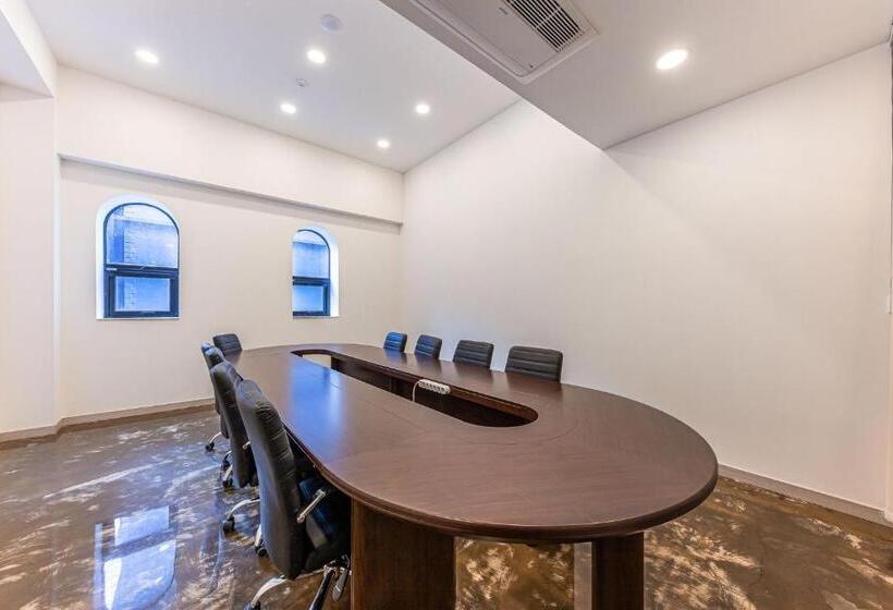 Отель Soseol Smith