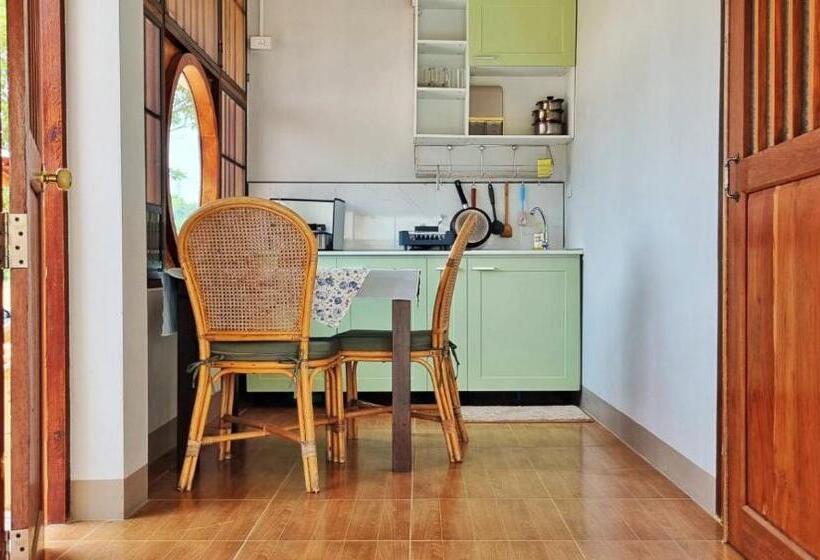 Bed and Breakfast พรพนาฮิลล์รีสอร์ท