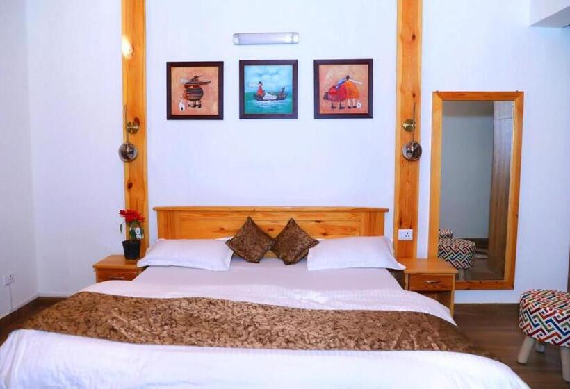 مبيت وإفطار Aaryam Villa