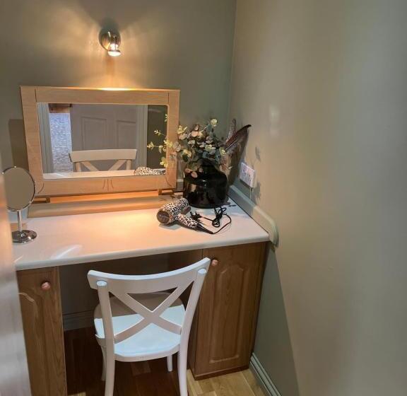 צימר Carnbore House Bnb