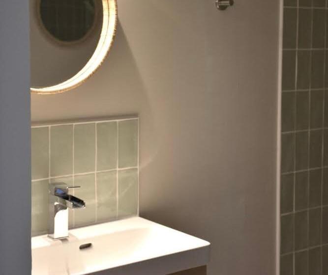 ベッドアンドブレックファースト Domaine Des Cyprès