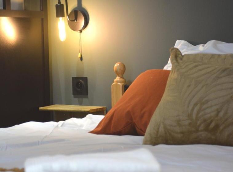 ベッドアンドブレックファースト Domaine Des Cyprès