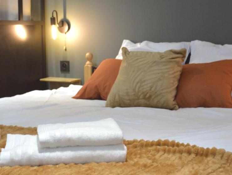 ベッドアンドブレックファースト Domaine Des Cyprès