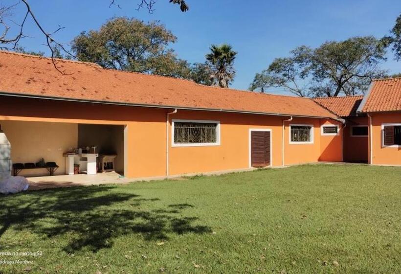 Bed and Breakfast Hostel Do Cabral