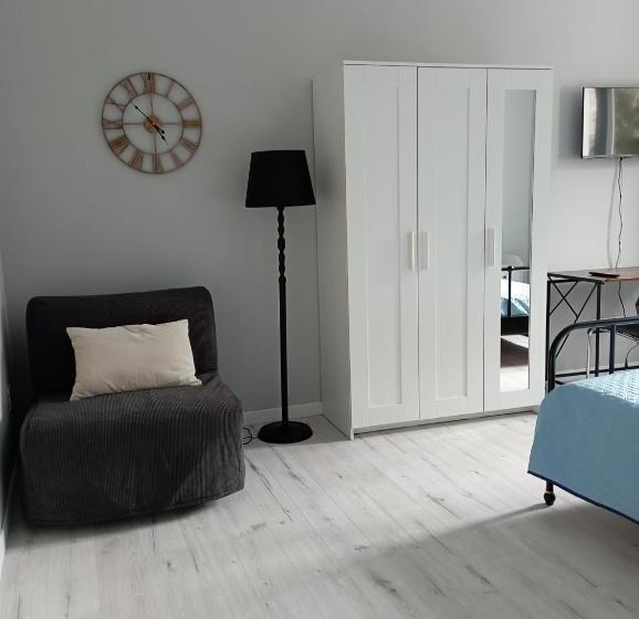 تختخواب و صبحانه La Dimora Degli Artisti   Bologna