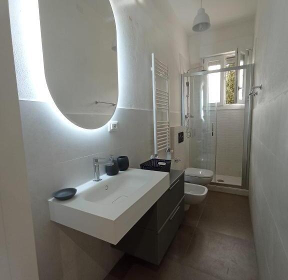 تختخواب و صبحانه La Dimora Degli Artisti   Bologna