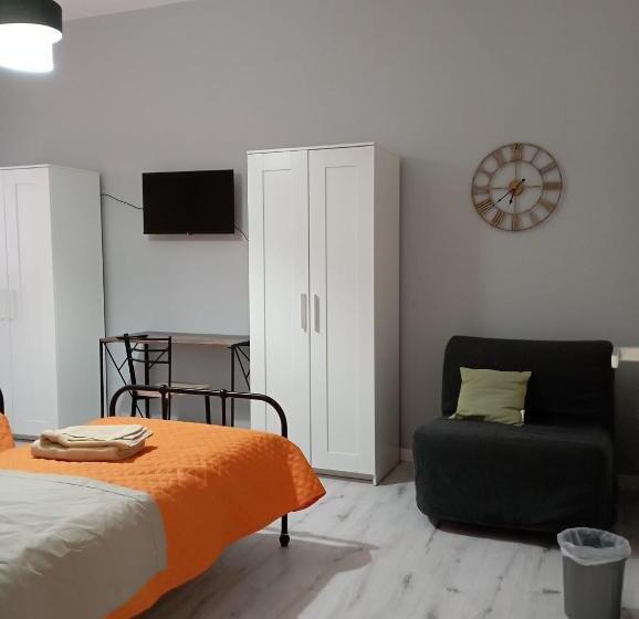 تختخواب و صبحانه La Dimora Degli Artisti   Bologna