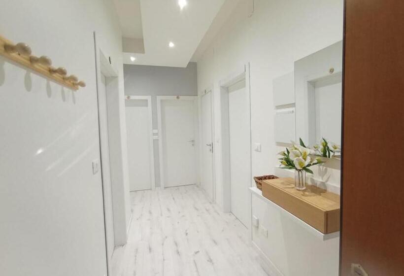 تختخواب و صبحانه La Dimora Degli Artisti   Bologna