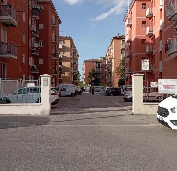 تختخواب و صبحانه La Dimora Degli Artisti   Bologna