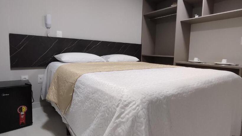 Flat 109 Paradise Beach