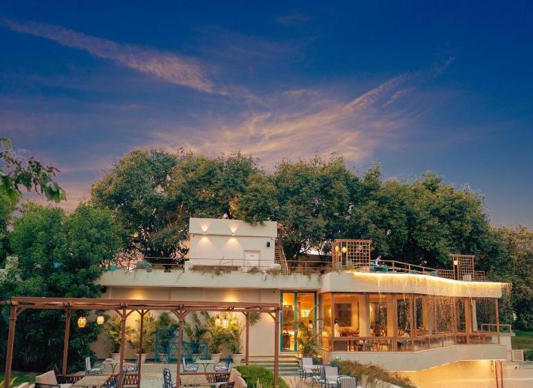 Giovanni Village Resort