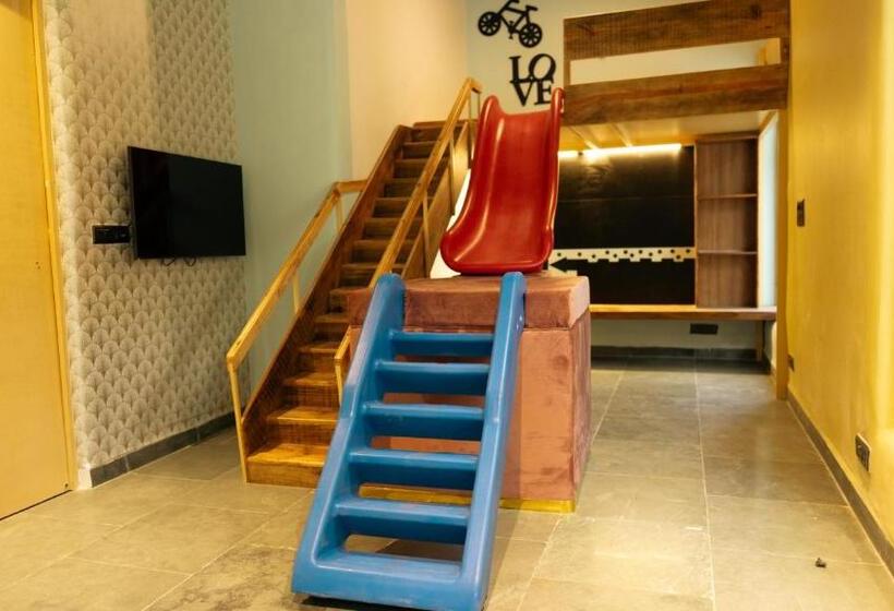 Giovanni Village Resort