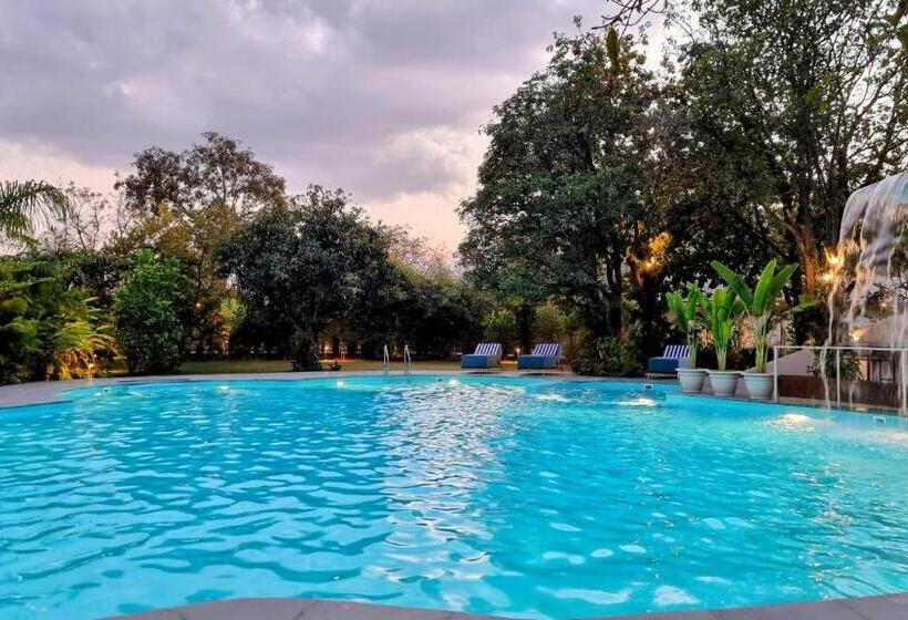 Giovanni Village Resort