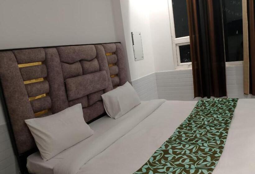 Отель Avexia Kanha Residency