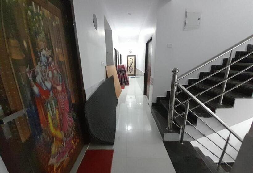 酒店 Avexia Kanha Residency