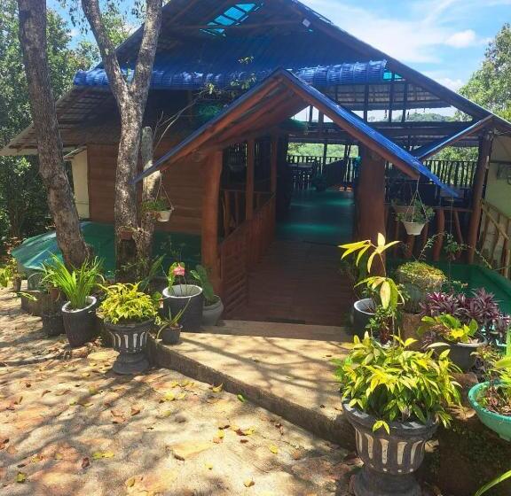 Отель Aybish Resort