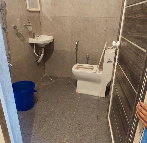 هتل Capital Lodge