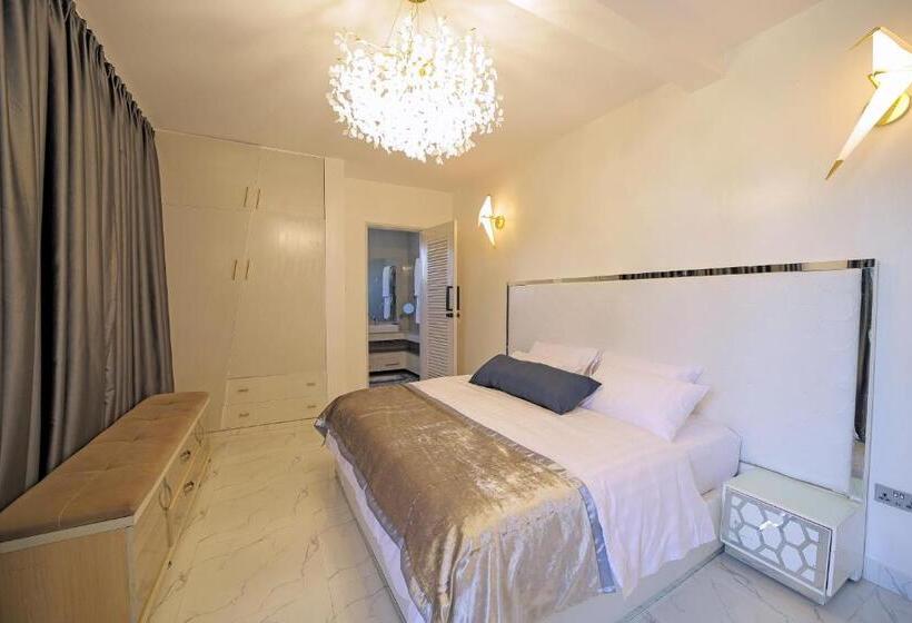 هتل El Amo Lakeview Villa