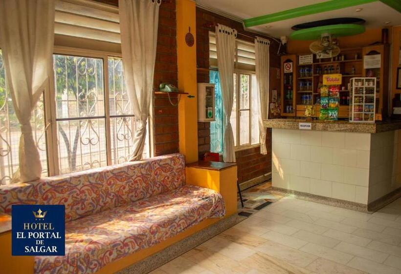 فندق El Portal De Salgar