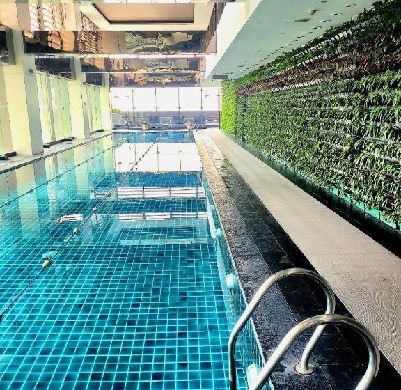 هتل Gramercy Staycaytion