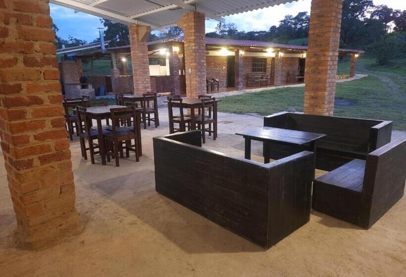 בית מלון כפרי Hacienda Rosa Franca