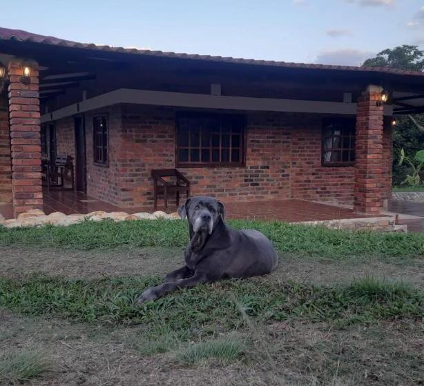 בית מלון כפרי Hacienda Rosa Franca