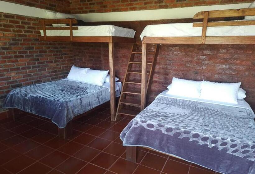 בית מלון כפרי Hacienda Rosa Franca