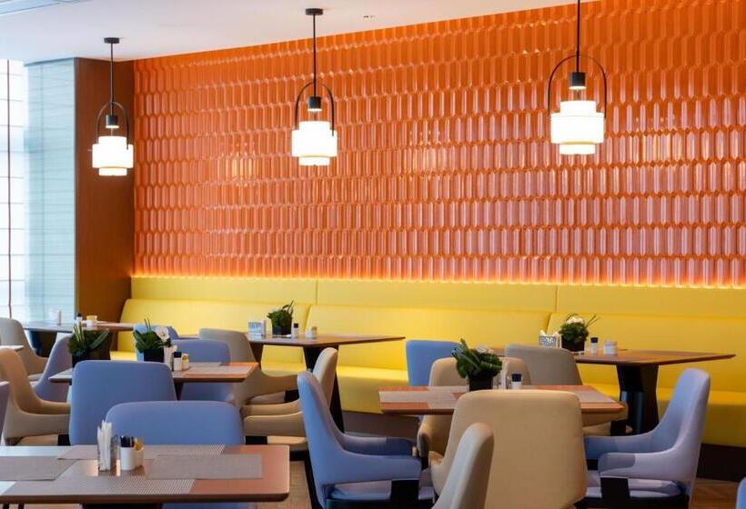 Отель Hampton By Hilton Dongguan Liaobu Songshan Lake Avenue