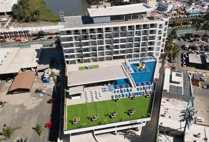 ホテル High Garden Grand