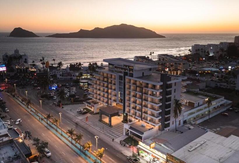 ホテル High Garden Grand