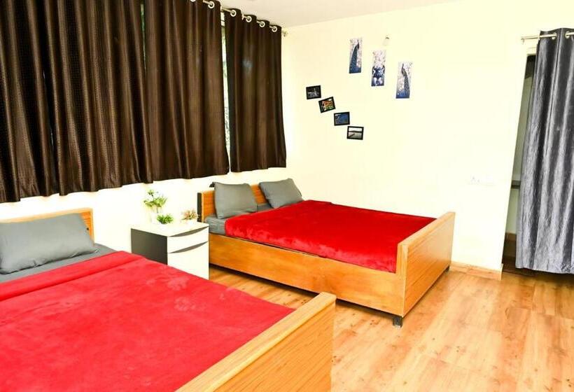 호텔 Jungle Adventure Homestay