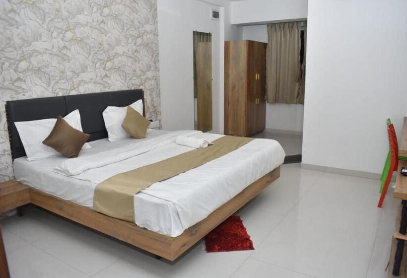 Отель Karan International ,aurangabad