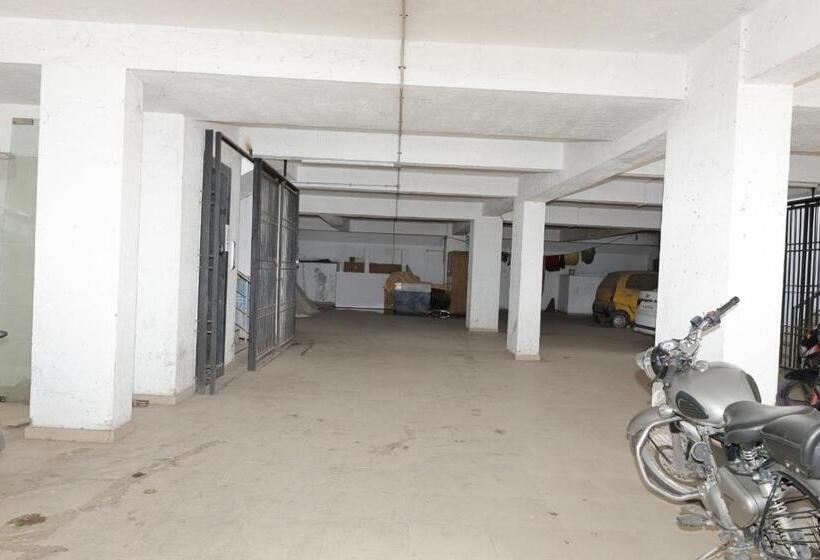 Отель Karan International ,aurangabad