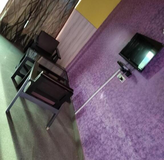 Отель Kingston Banquet And Event Center