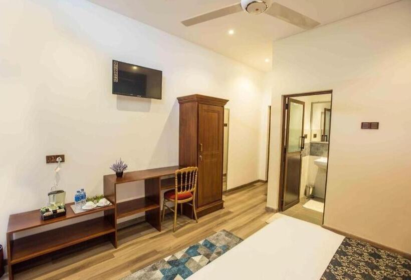 בית מלון כפרי Lotus Grand View