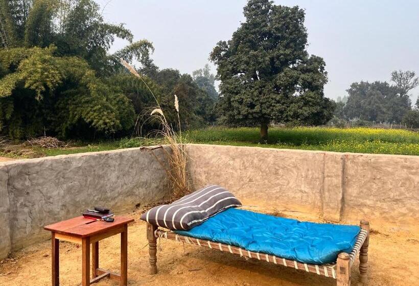 ホテル My Mom S Village 70 Kms From Ayodhya