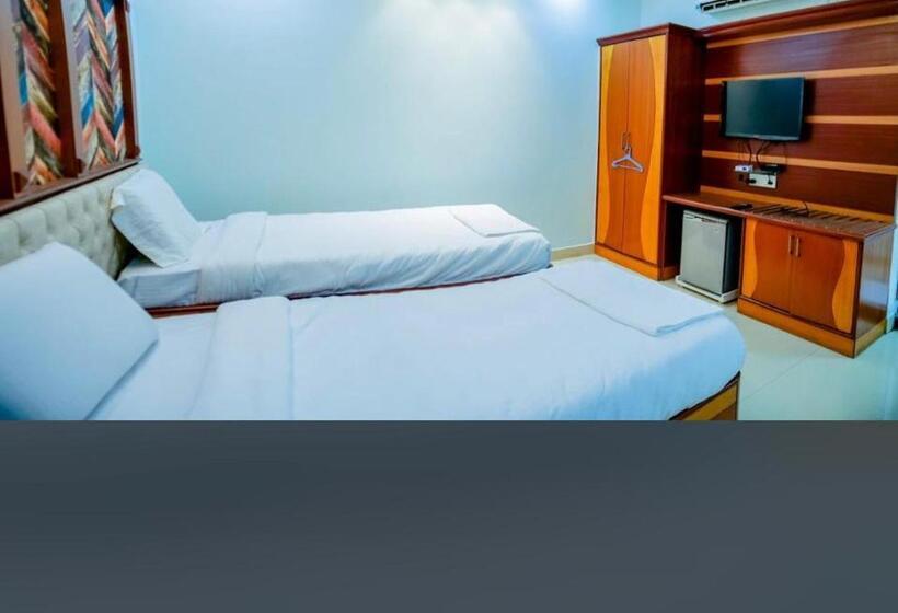 בית מלון כפרי Naveed Residency