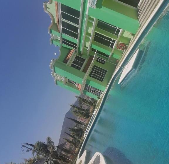 ホテル Real Palacio