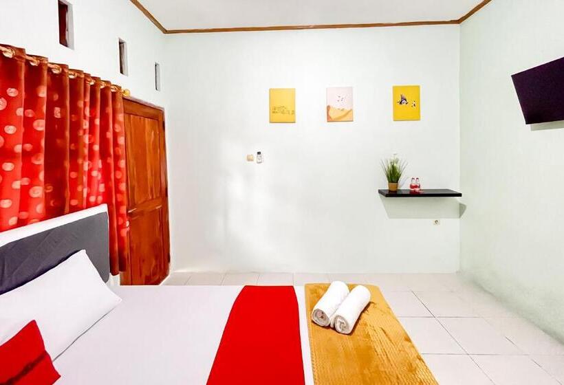 فندق Reddoorz Syariah Near Rs Bhayangkara Nganjuk