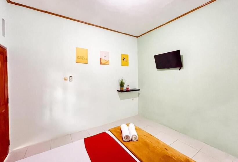 فندق Reddoorz Syariah Near Rs Bhayangkara Nganjuk