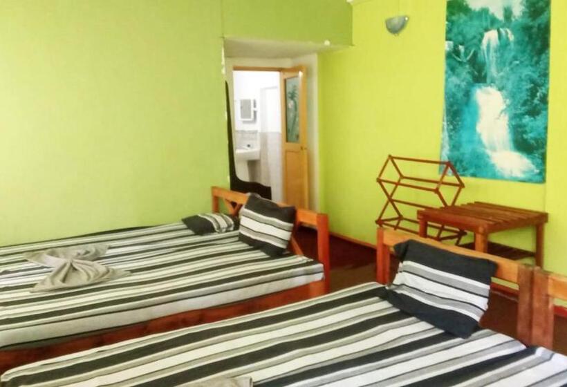 בית מלון כפרי Riverston Hub