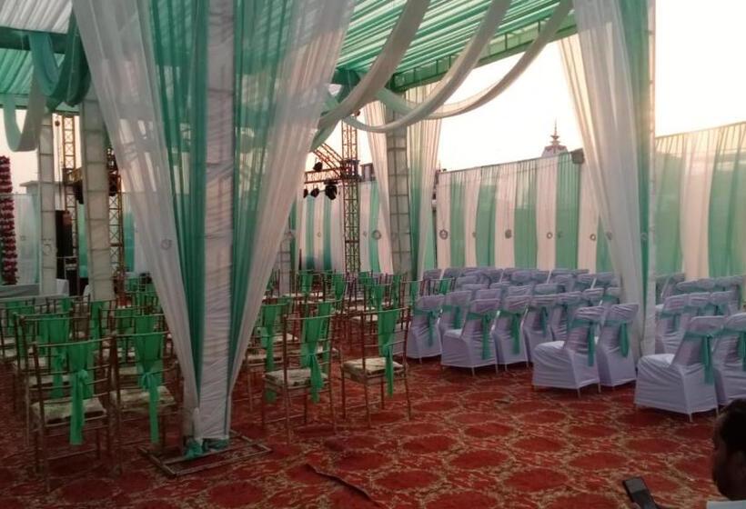 فندق Royal Grand