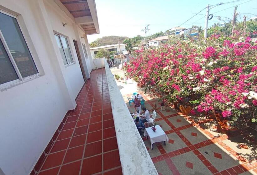 酒店 Santa Veronica Inn