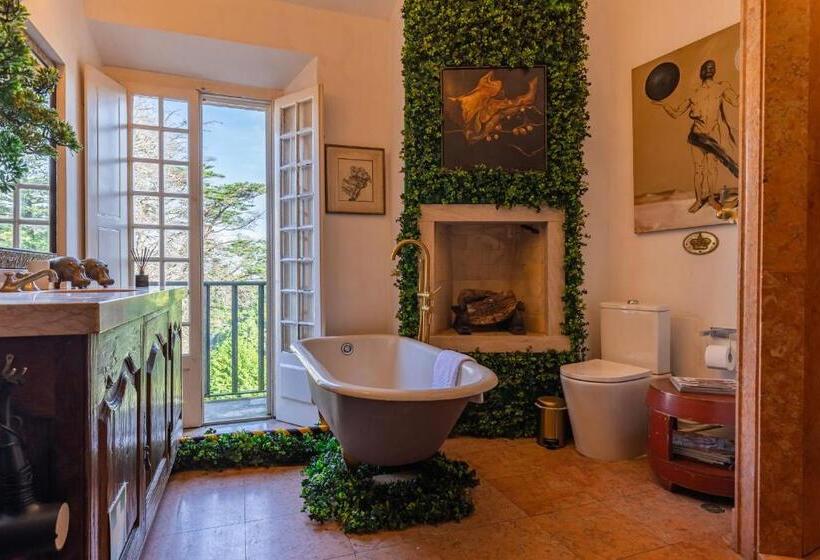 هتل Sintra Wow   Unique Double Smart Room In 17th Century Palace! Hot Tub, Snooker, Bbq, Ps5, Sauna, Gym