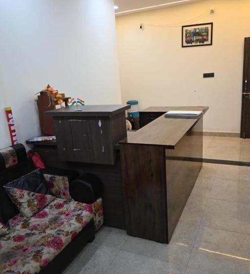 ホテル The New Lake Palace