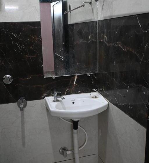 ホテル The New Lake Palace